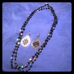 Premier Designs necklace and earrings